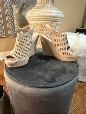Chinese Laundry Beige Laser-Cut Wedge Sandals